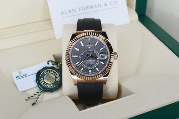 Rolex Sky-Dweller (Ref. 336235-0004) [2024] - Image 2